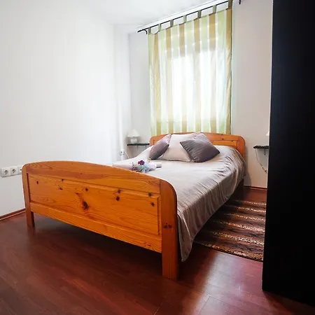 Floral Apartment *