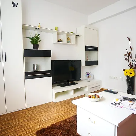 Apartment Floral